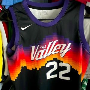 VALLEY Jersey. Size Medium